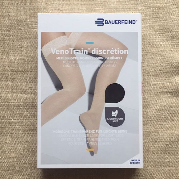 Bauerfeind VenoTrain Discretion Compression Stockings (Black) - Picture 6 of 16